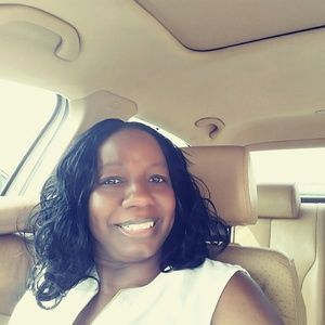 Meet your Posher, Corinthia